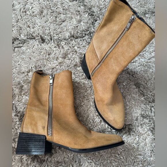 Intentionally Blank TWELVE 30 Boots - Picture 4 of 4